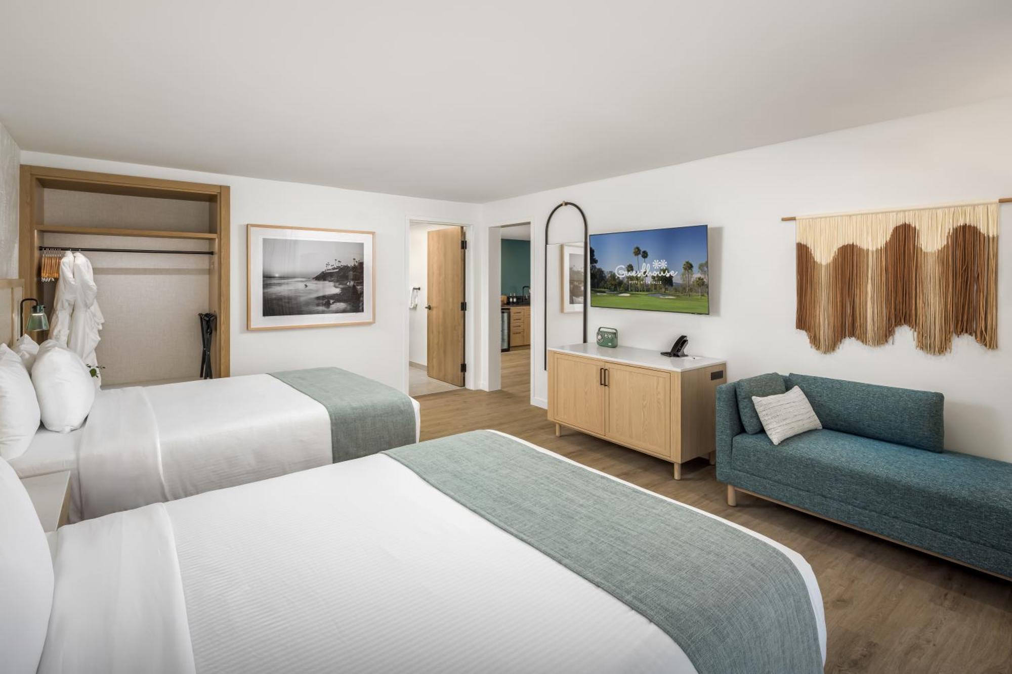 Suite with Two Queen Beds,1746859533:JPEG